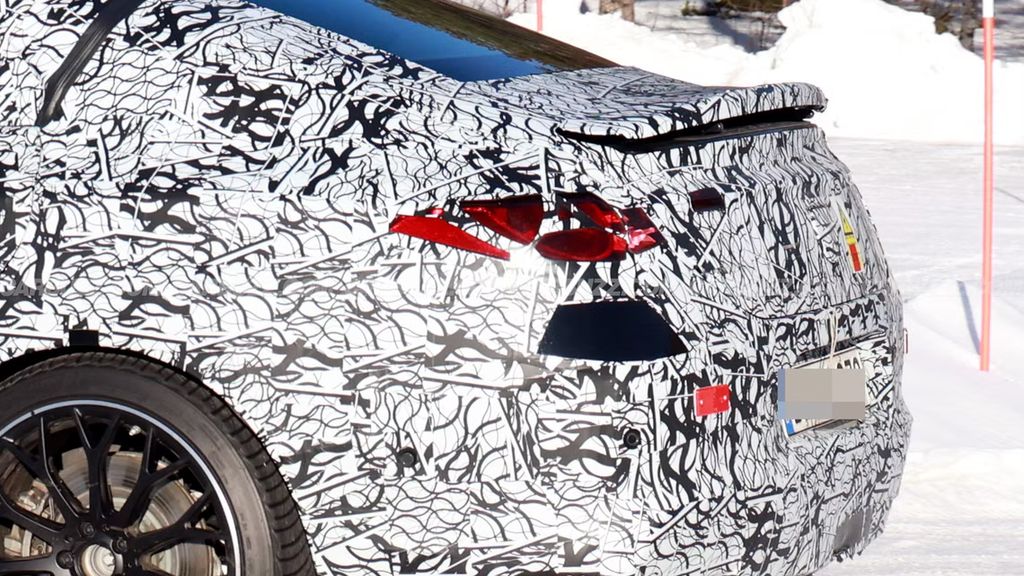 老虎機：梅赛德斯-AMG 全新 CLA 高性能电动轿车路测图曝光，510 马力挑战宝马 M3