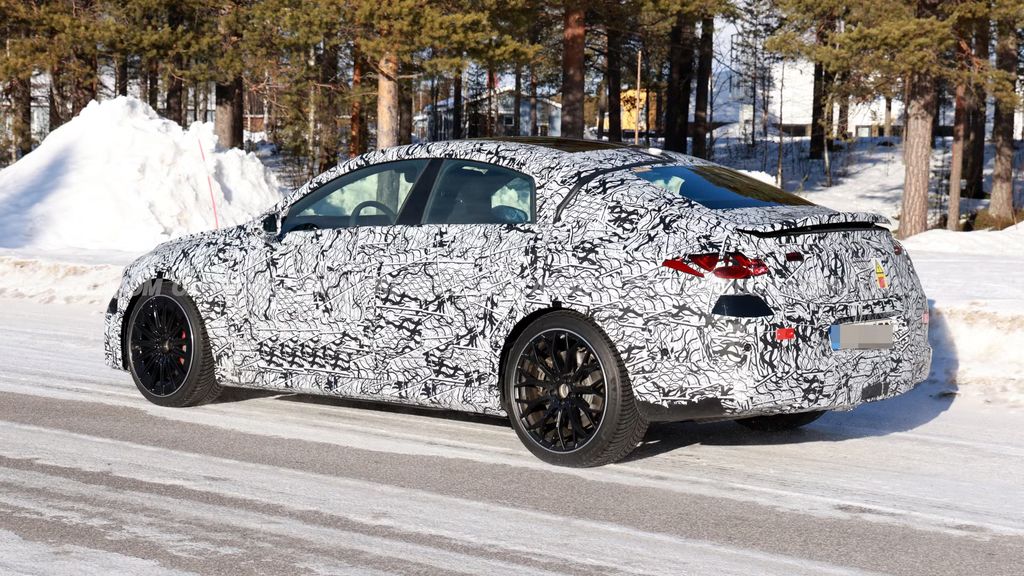 老虎機：梅赛德斯-AMG 全新 CLA 高性能电动轿车路测图曝光，510 马力挑战宝马 M3
